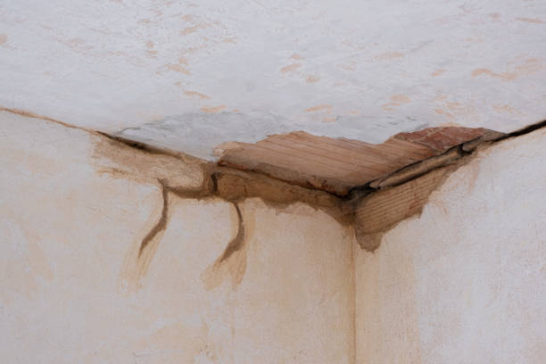 Water damage restoration process in Hansen, ID